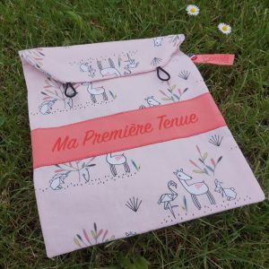 Kit Pochette Nouveau-né "Ma première tenue" - motif origami